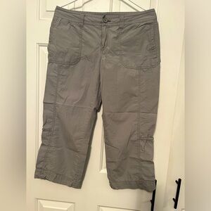 Old Navy Low Rise Capri Pants